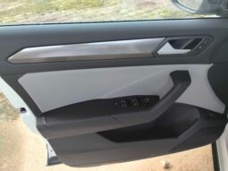 Volkswagen T ROC 300TSI Starlight R line full