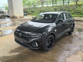 Volkswagen T ROC 300TSI Starlight R line