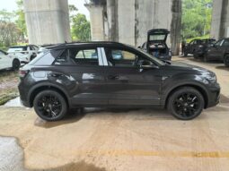 Volkswagen T ROC 300TSI Starlight R line full