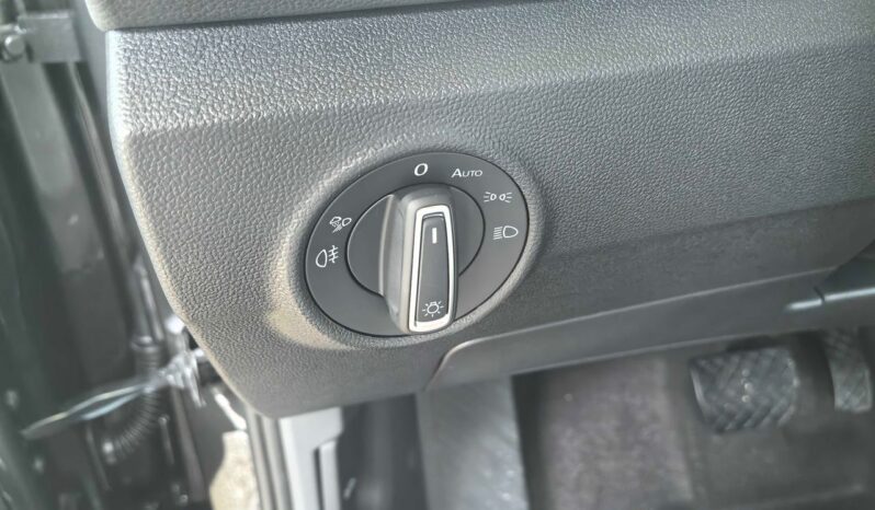 Volkswagen T ROC 300TSI Starlight R line full